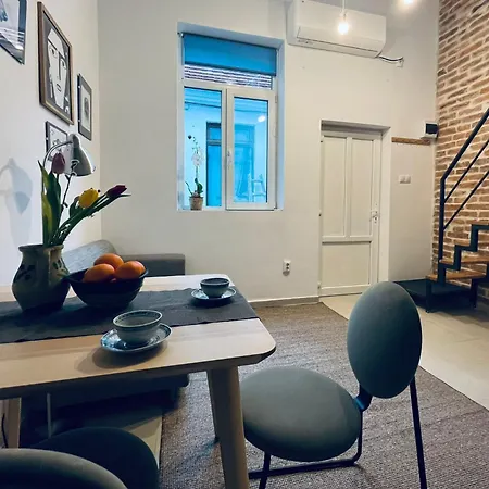 Eroilor Art Lejlighed *