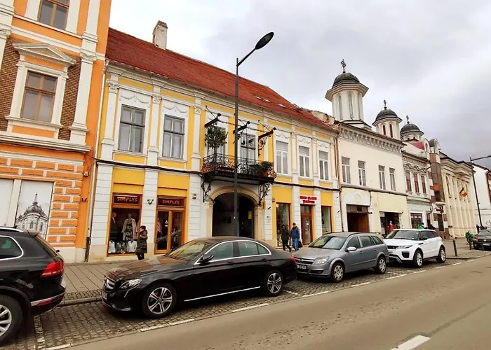 Lägenhet Eroilor Art